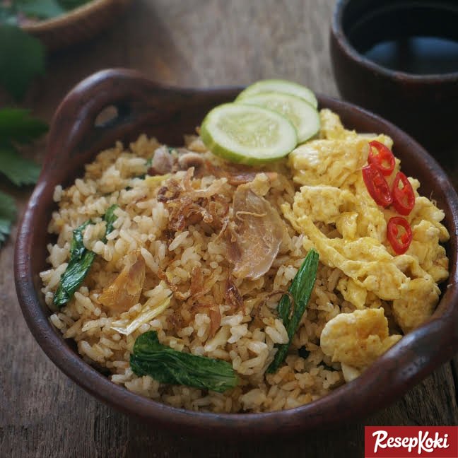 Nasi Goreng Mamake: Rasa yang Menggigit Jiwa Cilacap